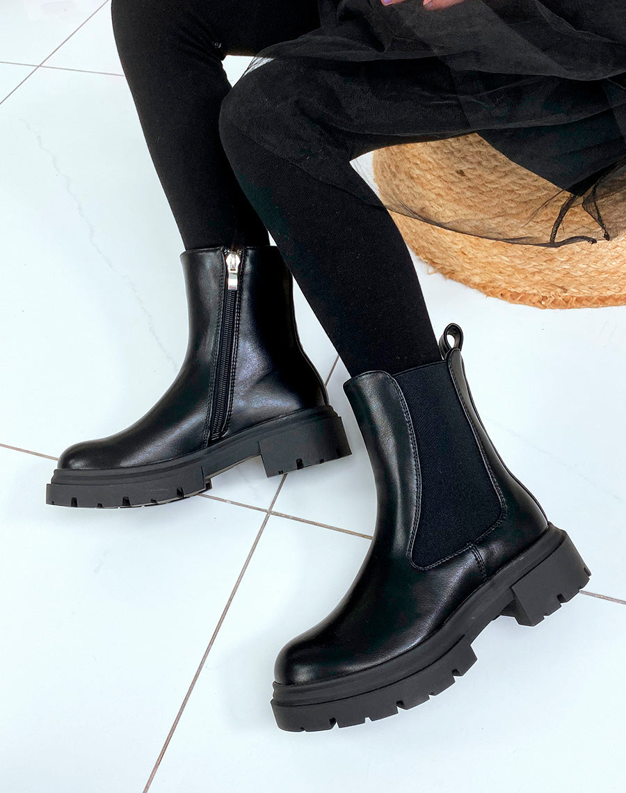 Bottines noires style chelsea boots à élastique et fermeture éclaire 