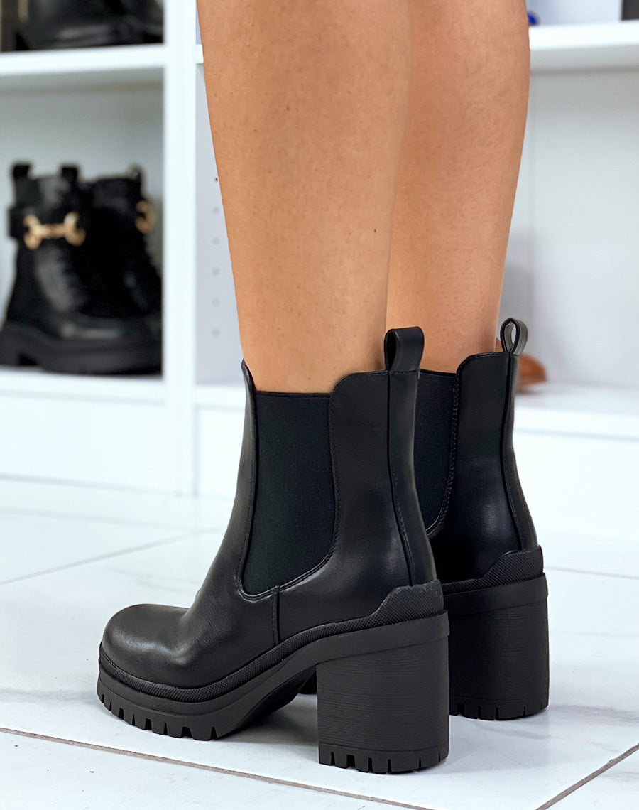 Bottines noires à talons bas à semelle cranté