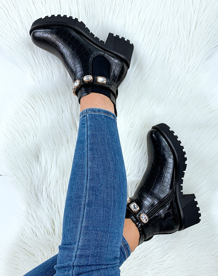 Bottines noires à talons mi-haut