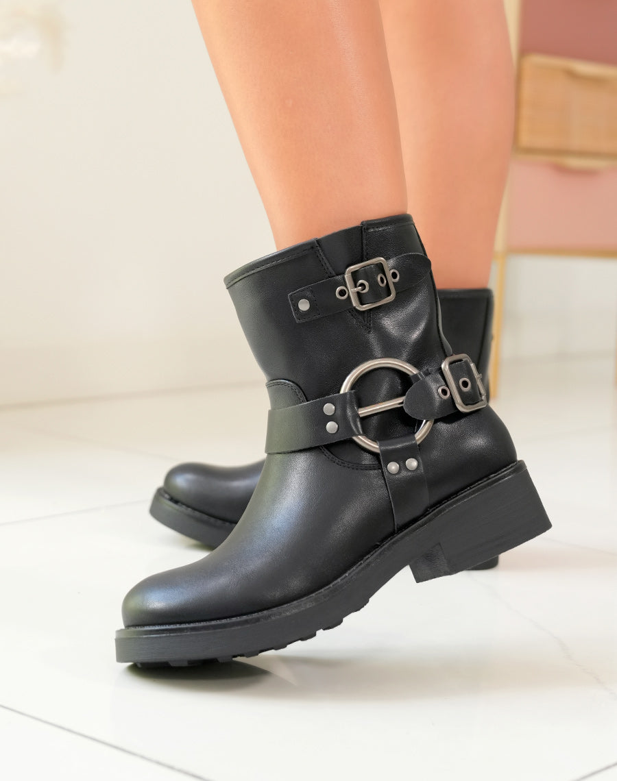 BOTTINES NOIRES TENDANCE ? MULTIPLES LANI?RES ARGENT?ES POUR FEMME