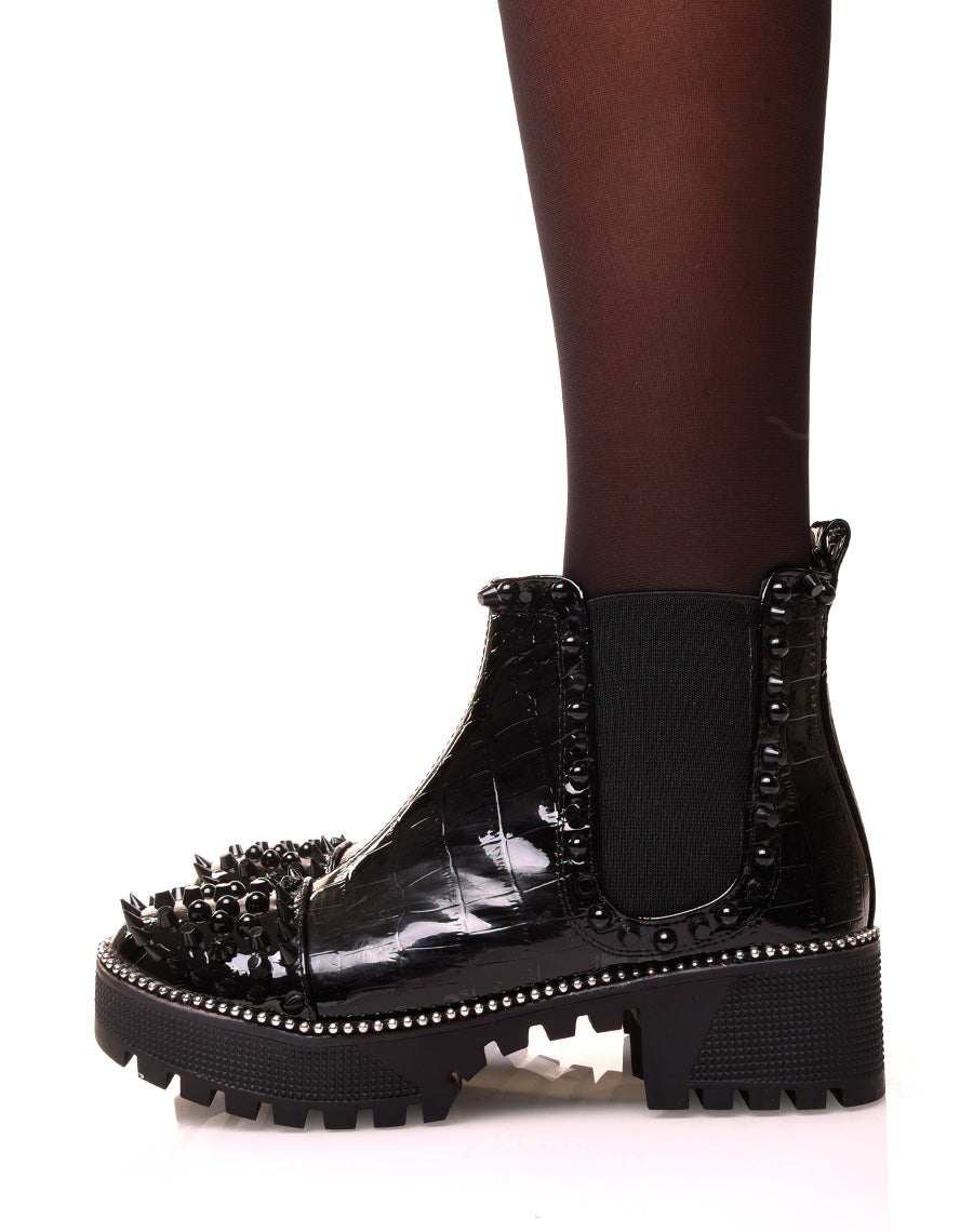 Bottines noires vernis effet croco à clous