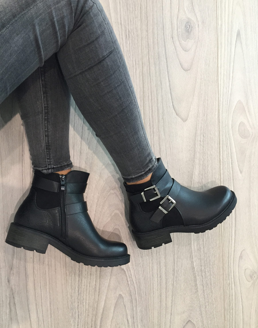 Bottines plates noires avec doubles lanières 