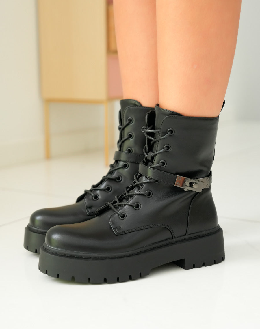 Bottines Rangers Femme Noires à Lacets