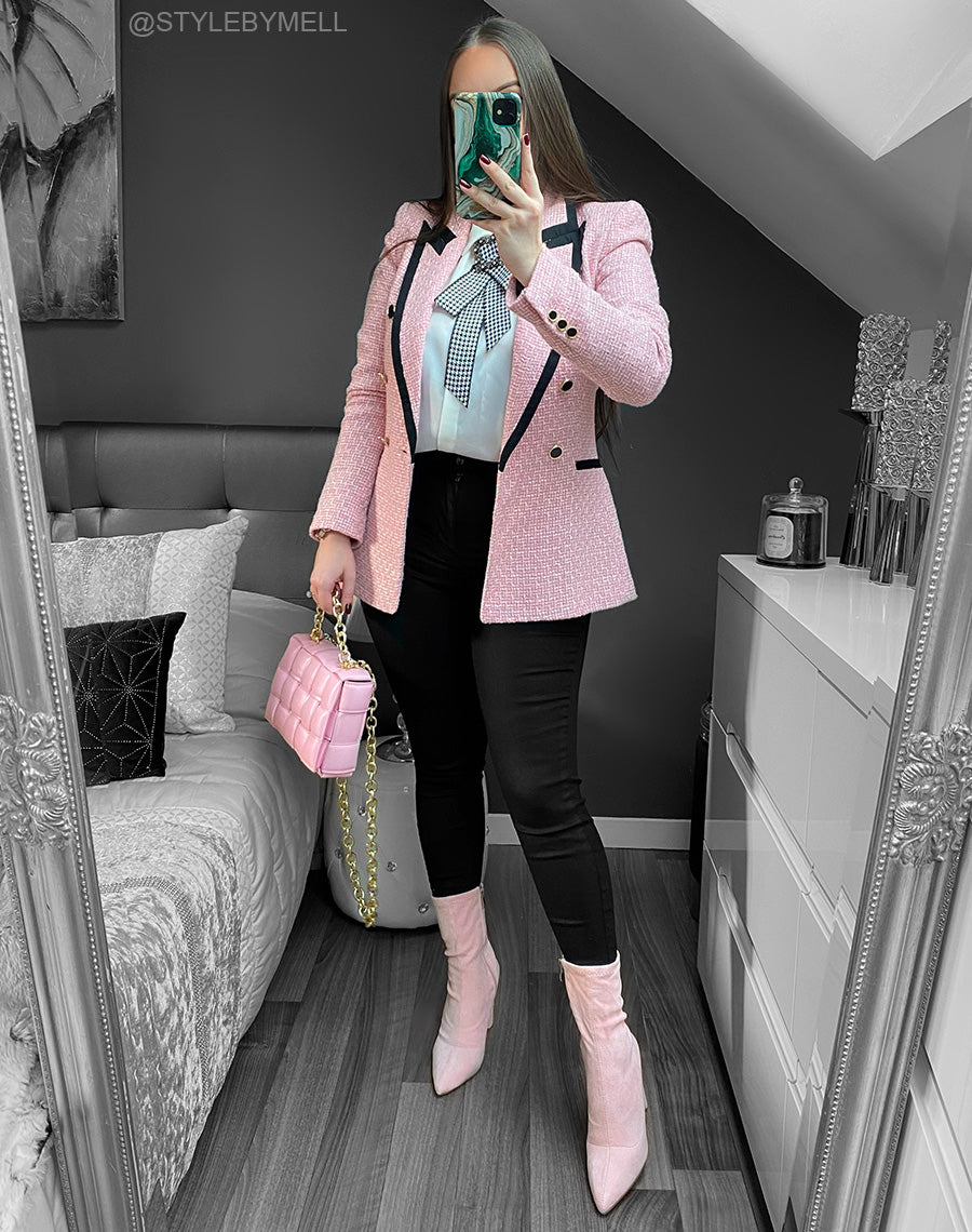 Bottines rose pastel en suédine style chaussette à talon et bout pointu