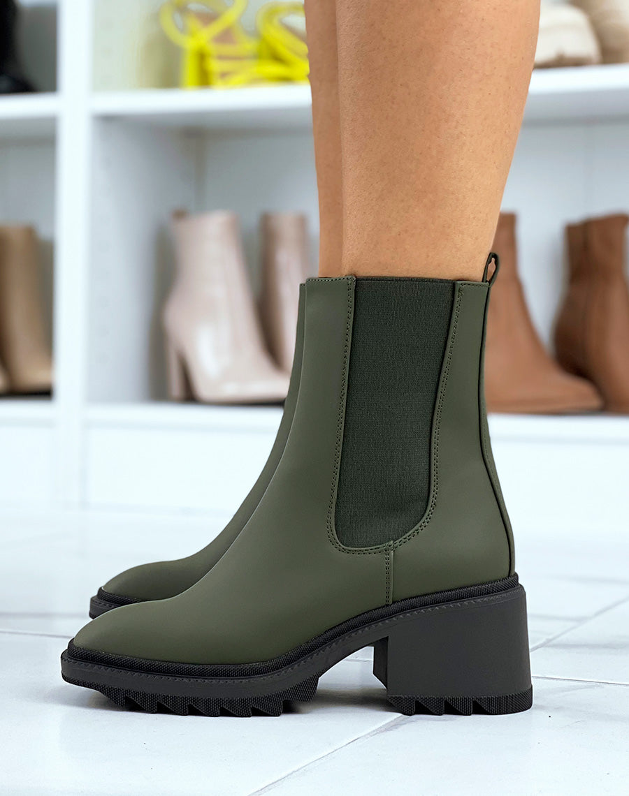 Bottines à talon kaki gommées à bout carré