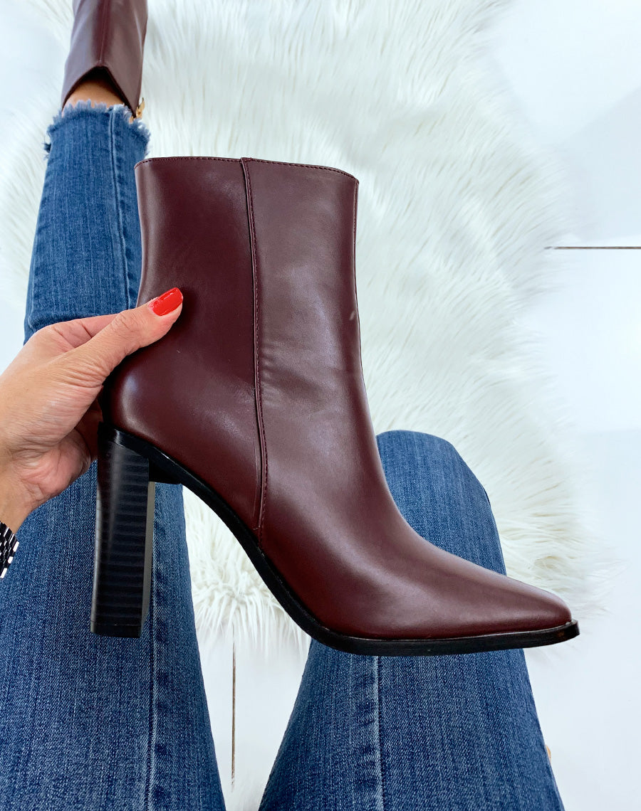 Bottines à talons bordeaux à bout carré