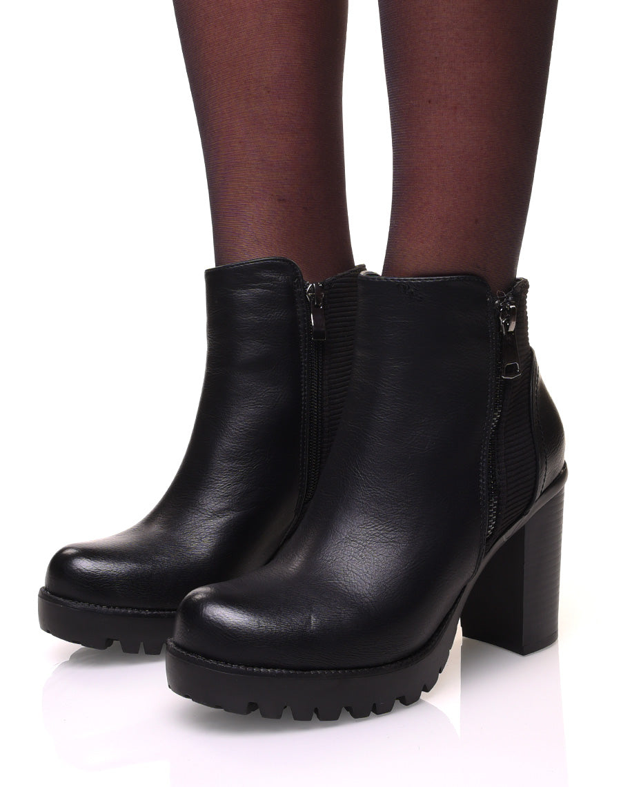 Bottines à talons et plateformes crantées noires bi-matières