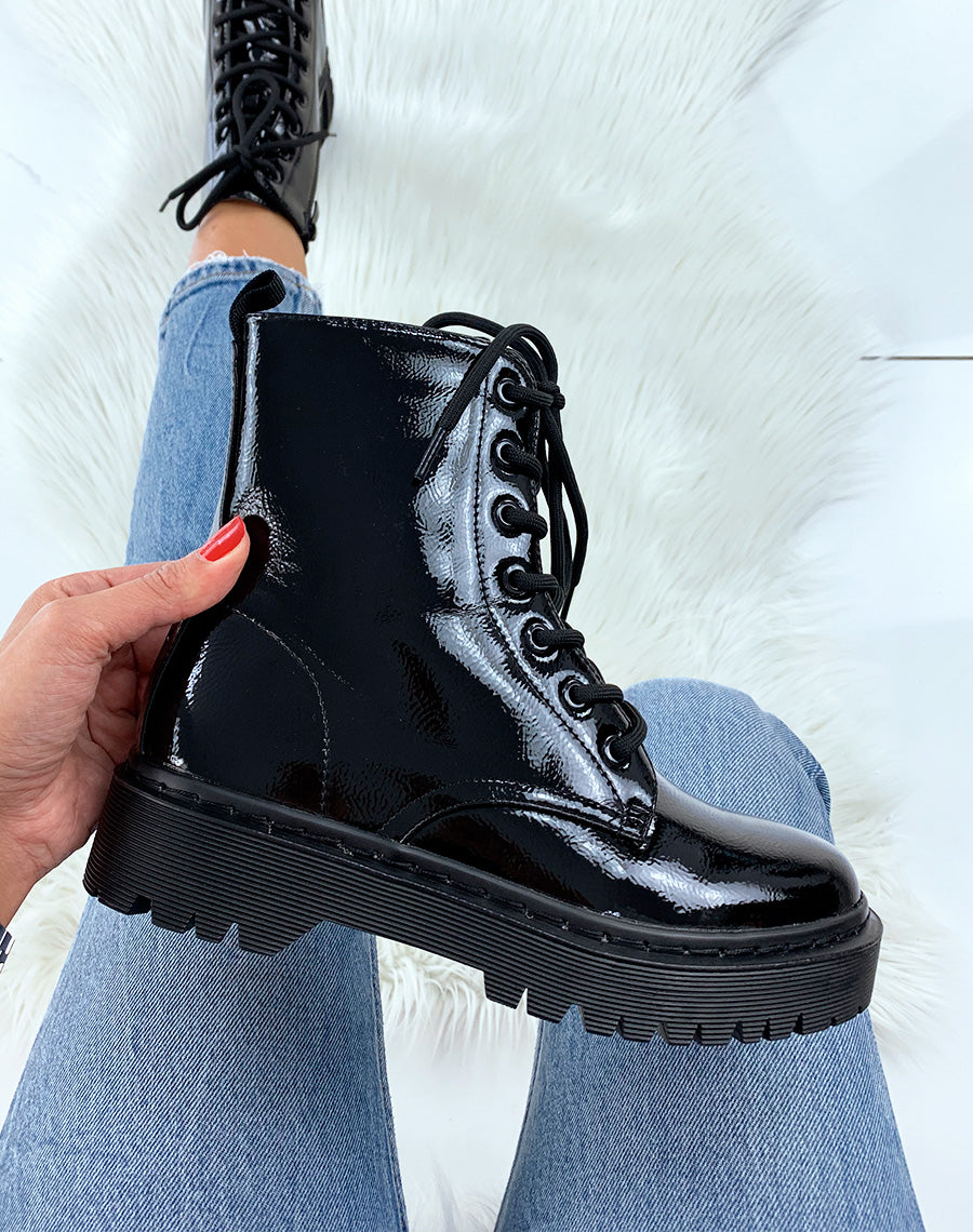 Bottines vernies noires à gros lacets
