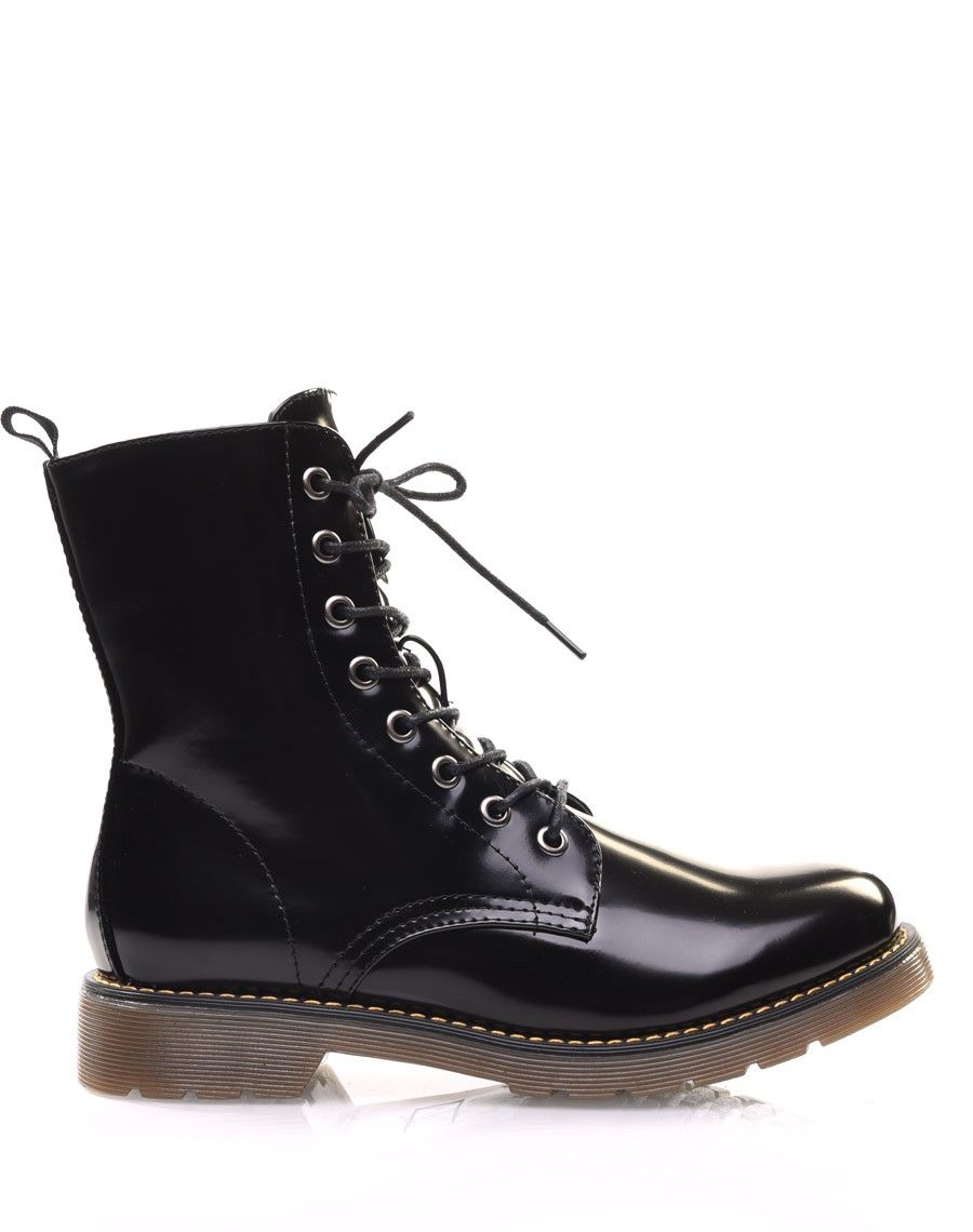 Chaussures montantes vernis noires  