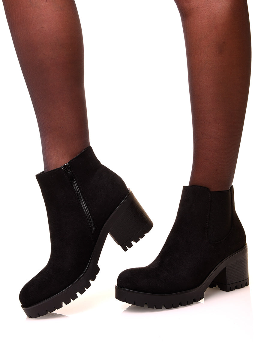 Chelsea boot noires en suédine à semelle crantée