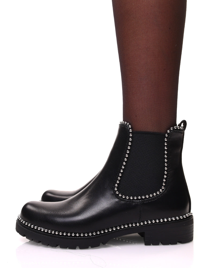 Chelsea boots noires grainées à détails perles