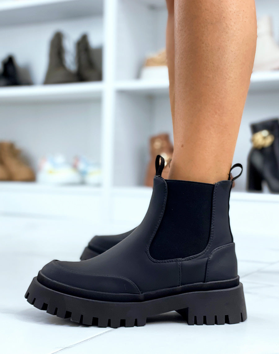 Chelsea noires effet imperméable et semelle talonnée