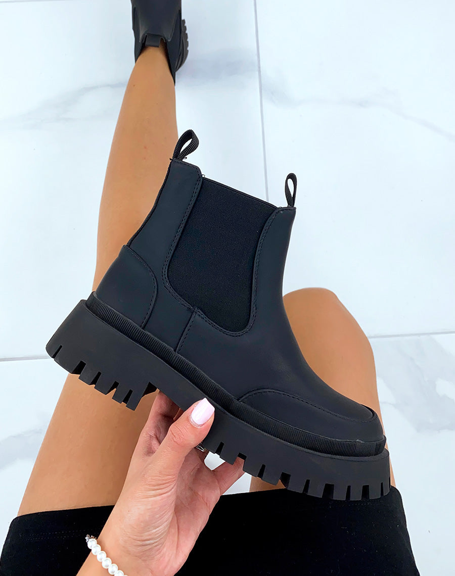 Chelsea noires effet imperméable et semelle talonnée