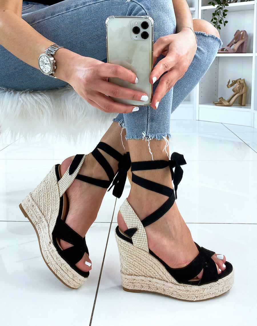 Compensée noire en suédine