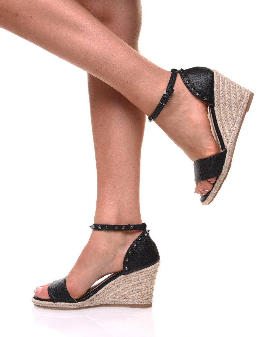 Compensées basses noires cloutés