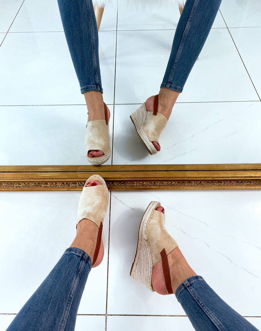 Compensées beiges ouvertes