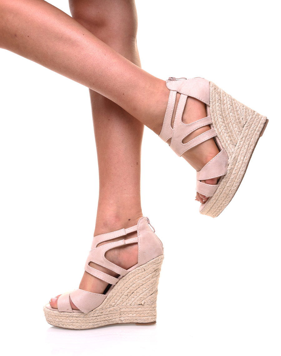 Compensées en suédine rose