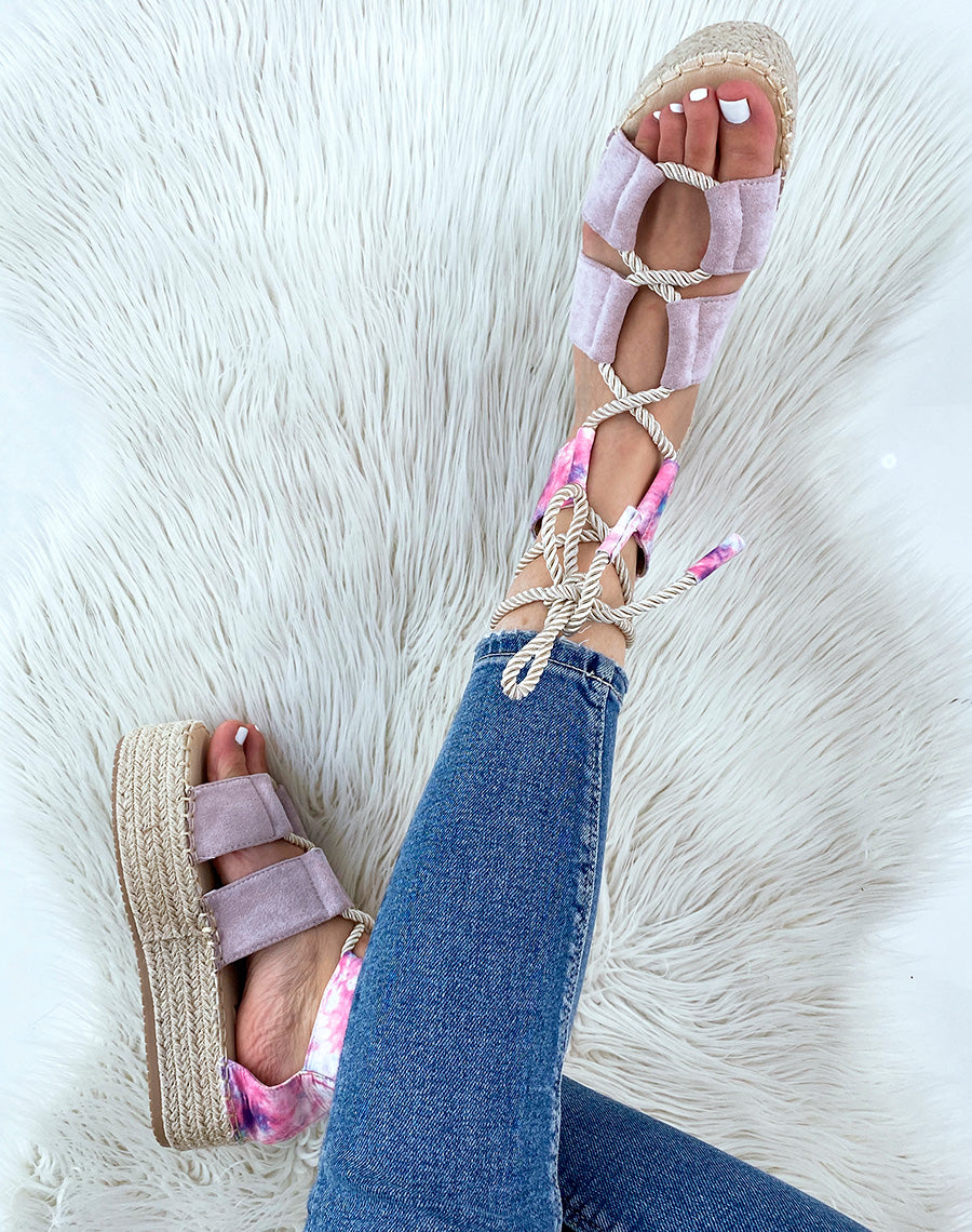 Compensées lilas à lacet et semelle en toile de jute