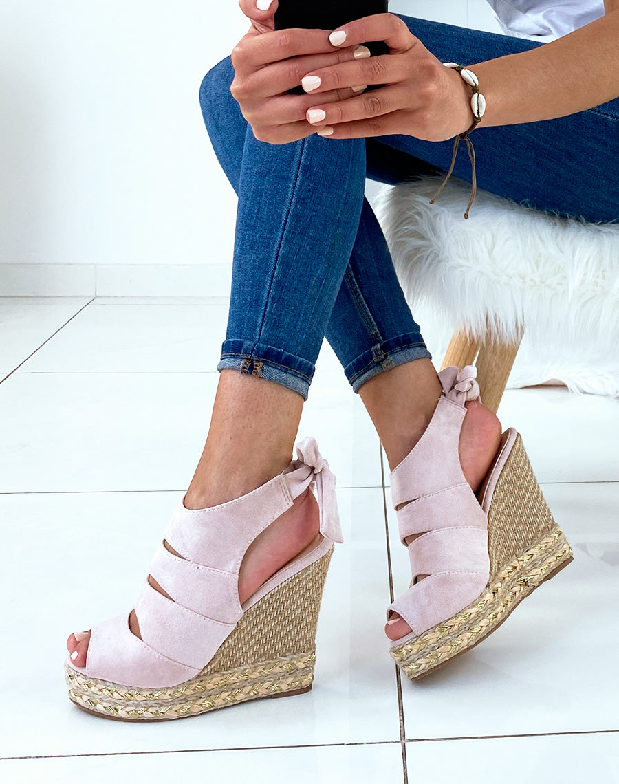 Compensées roses fermées avec bride à nouer