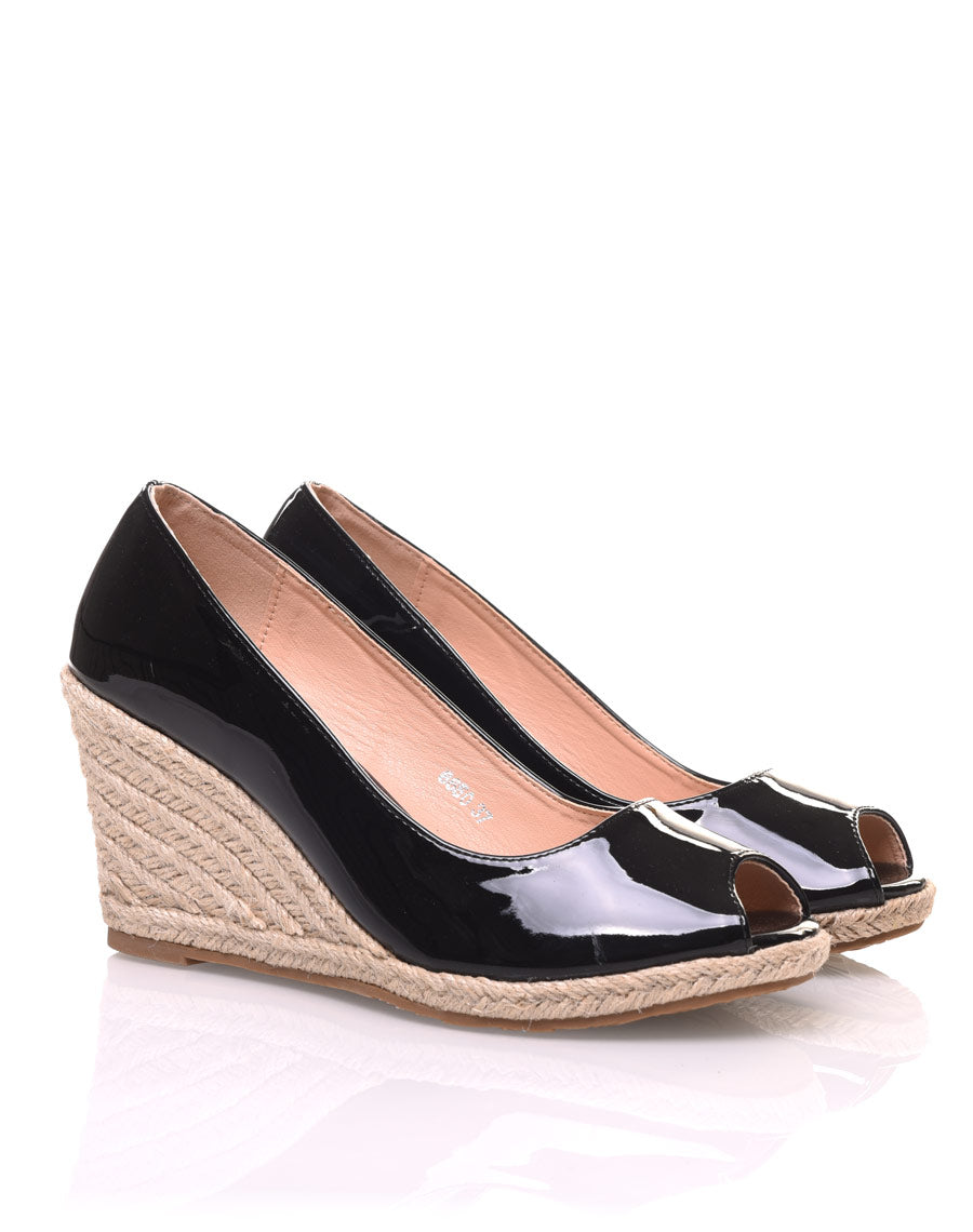 Compensées vernis noires