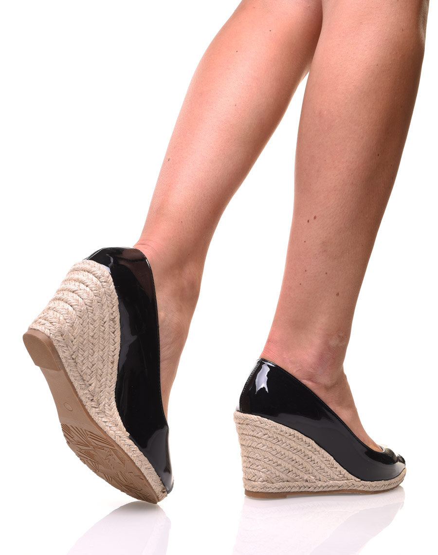 Compensées vernis noires