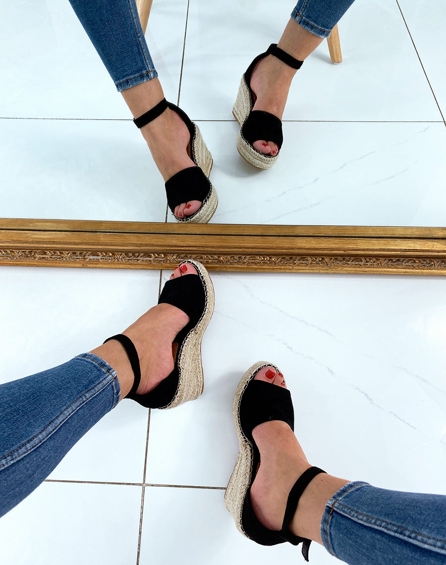 Compensés ouverts en suédine noirs