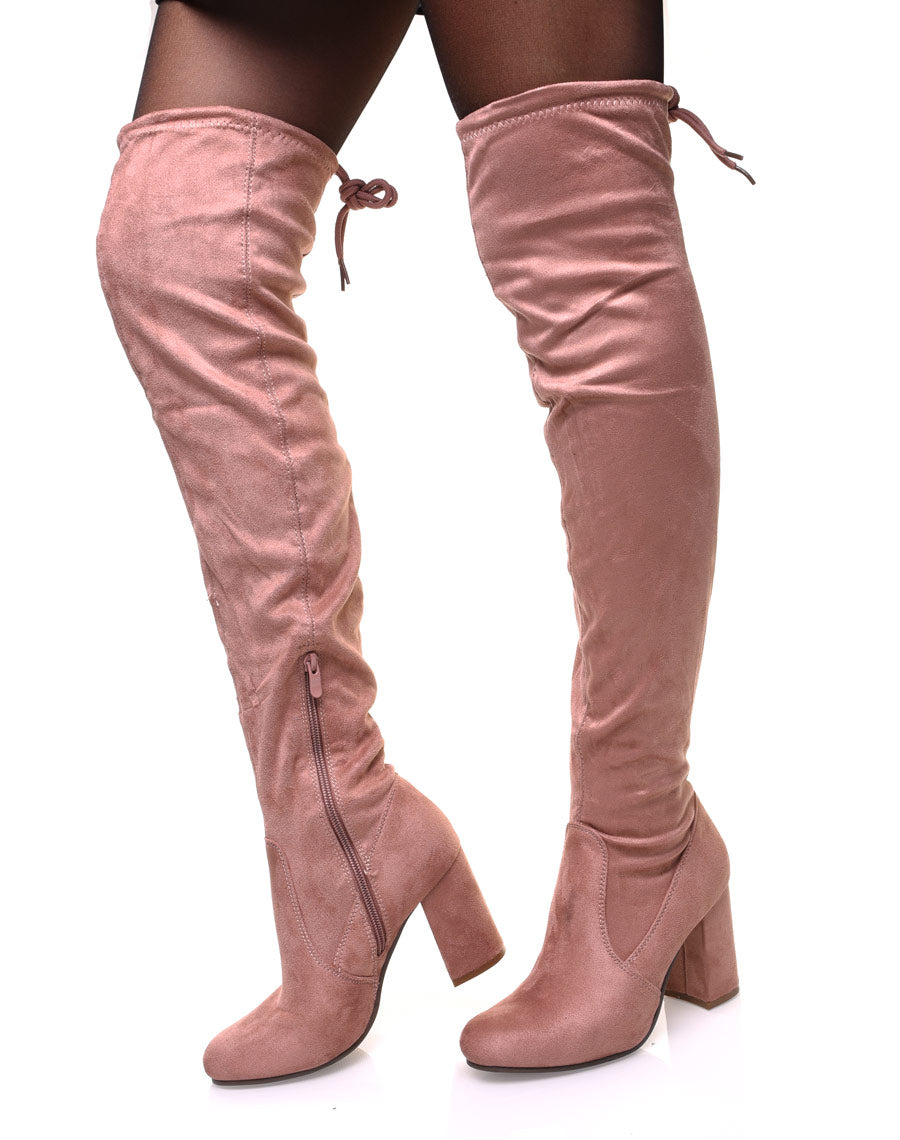Cuissardes roses suédines à talons 