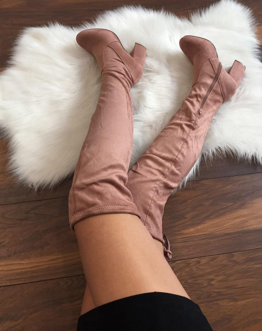 Cuissardes roses suédines à talons 