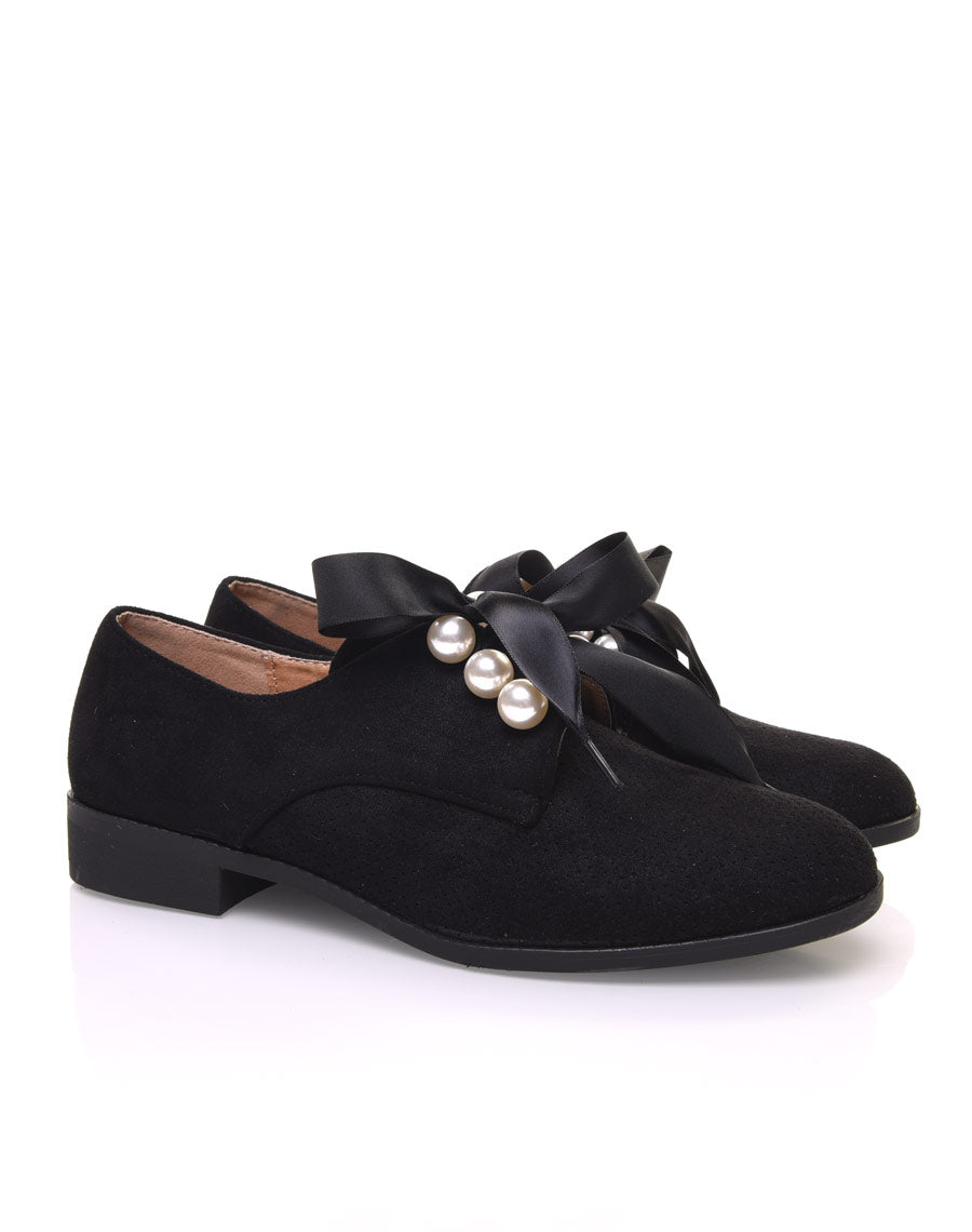 Derbies noires en suédine