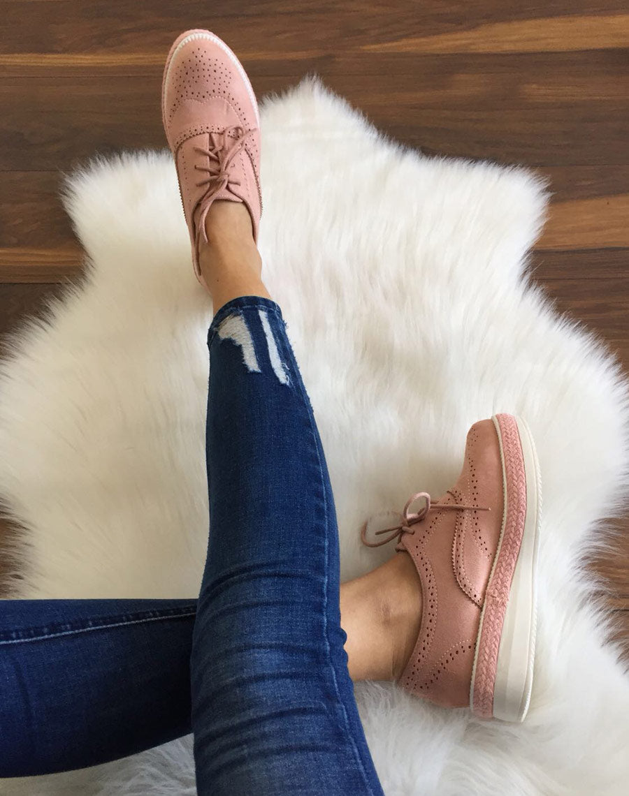 Derbies roses perforés à semelles épaisse