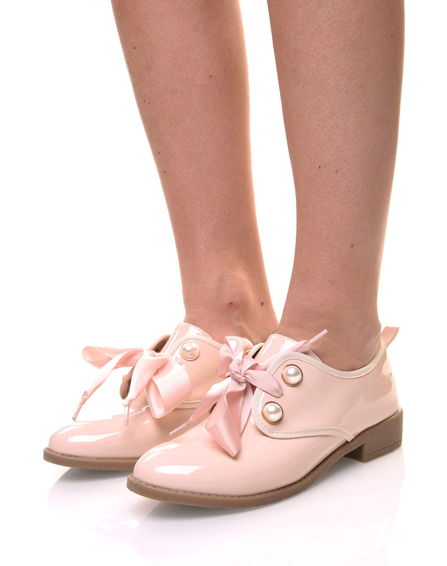Derbies roses vernis lacets en satins
