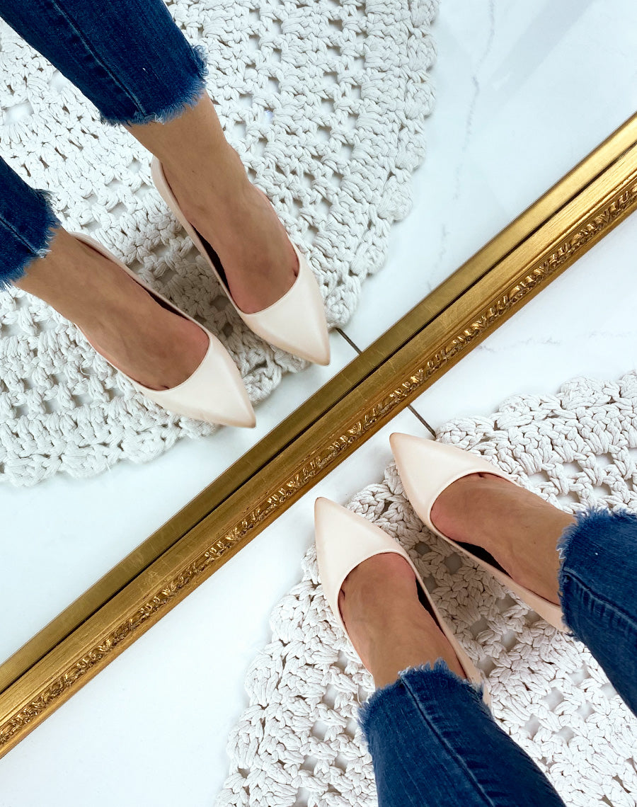 Escarpins beiges à bout pointu