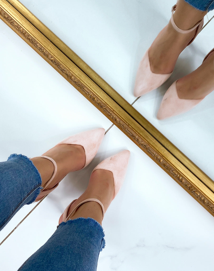 Escarpins beiges ouverts coupe fleur