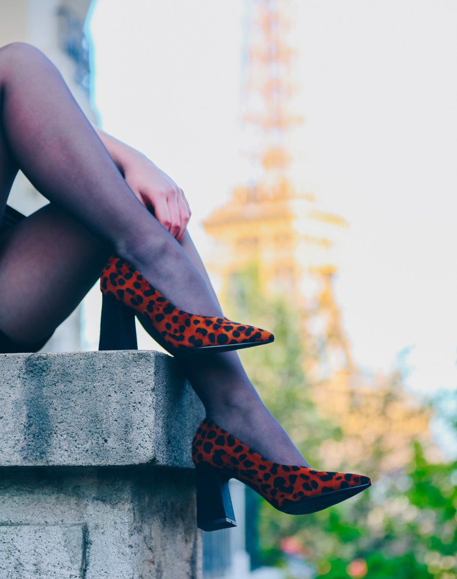 Escarpins à bouts pointus léopards et talons trapèzes