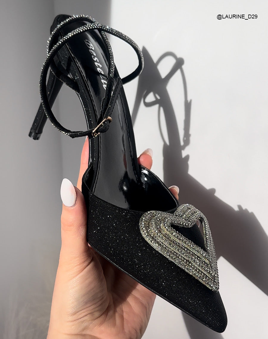 Escarpins brillants noirs à bride ajustable et à détail bijoux coeur en strass