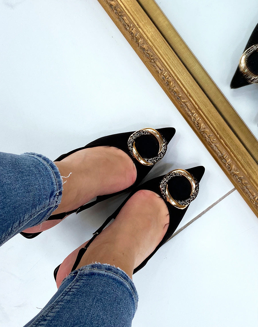 Escarpins noirs à détail rond à strass