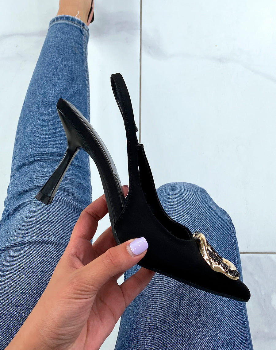 Escarpins noirs à détail rond à strass