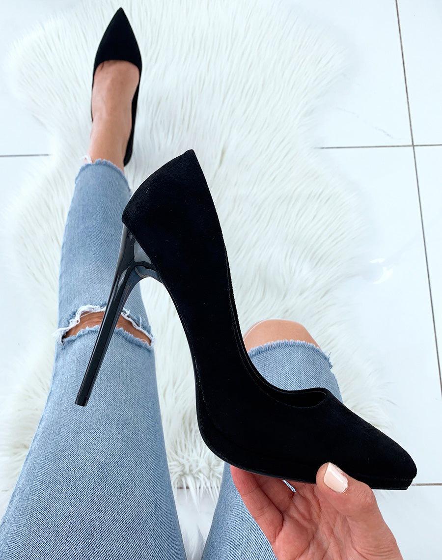 Escarpins noirs effet suédine