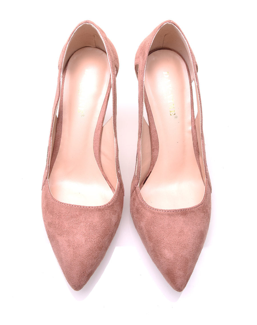 Escarpins roses en suédine