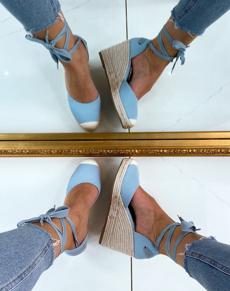 Espadrille à talon compensé bleue