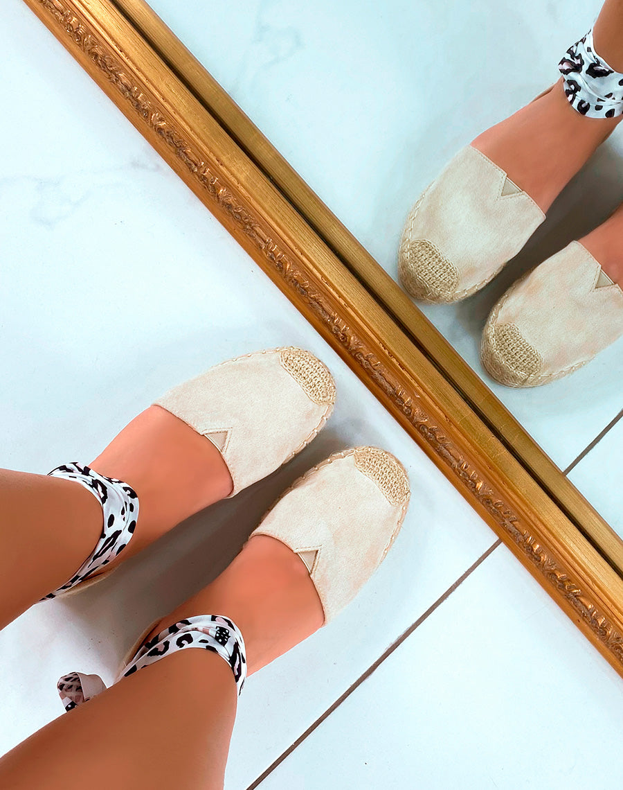 Espadrilles en suédine beige avec foulard