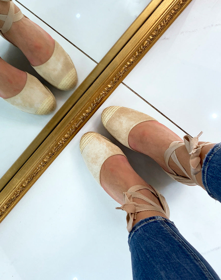 Espadrilles en suédine beige à talon compensé