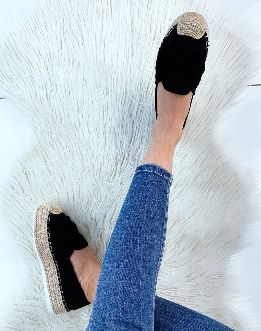 Espadrilles en suédine noire en forme de nœud