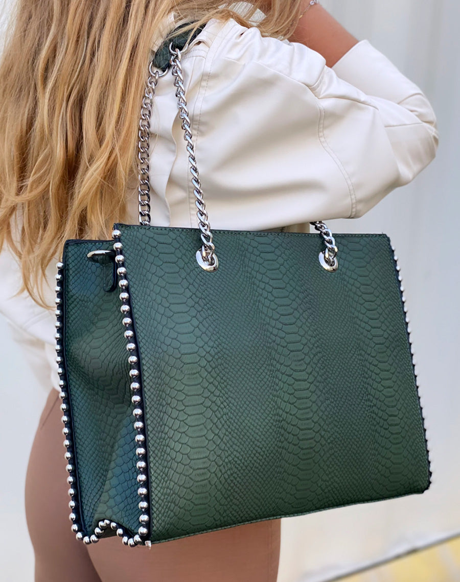 Grand sac à main vert effet croco à détail argenté
