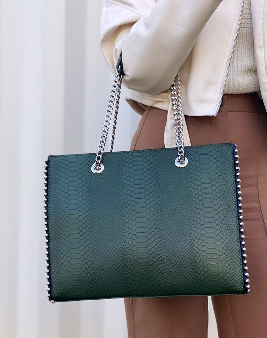 Grand sac à main vert effet croco à détail argenté