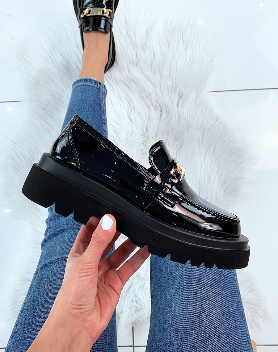 Mocassin noir verni à grosse plateforme à détail doré