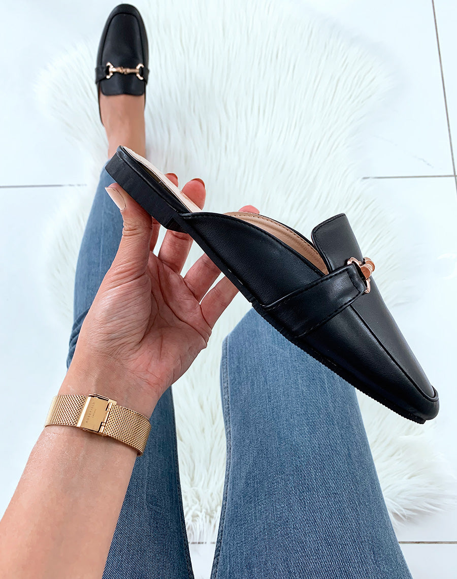 Mocassins en similicuirs noirs ouverts