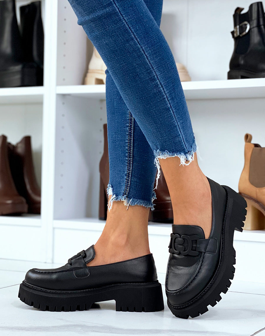 Mocassins noirs avec détails noir mate