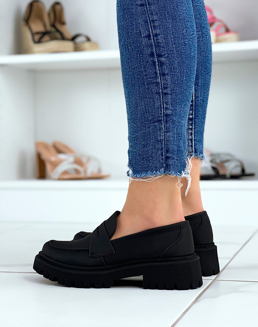 Mocassins noirs mattes