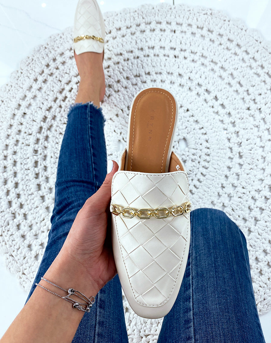 Mule style mocassin beige en simili cuir